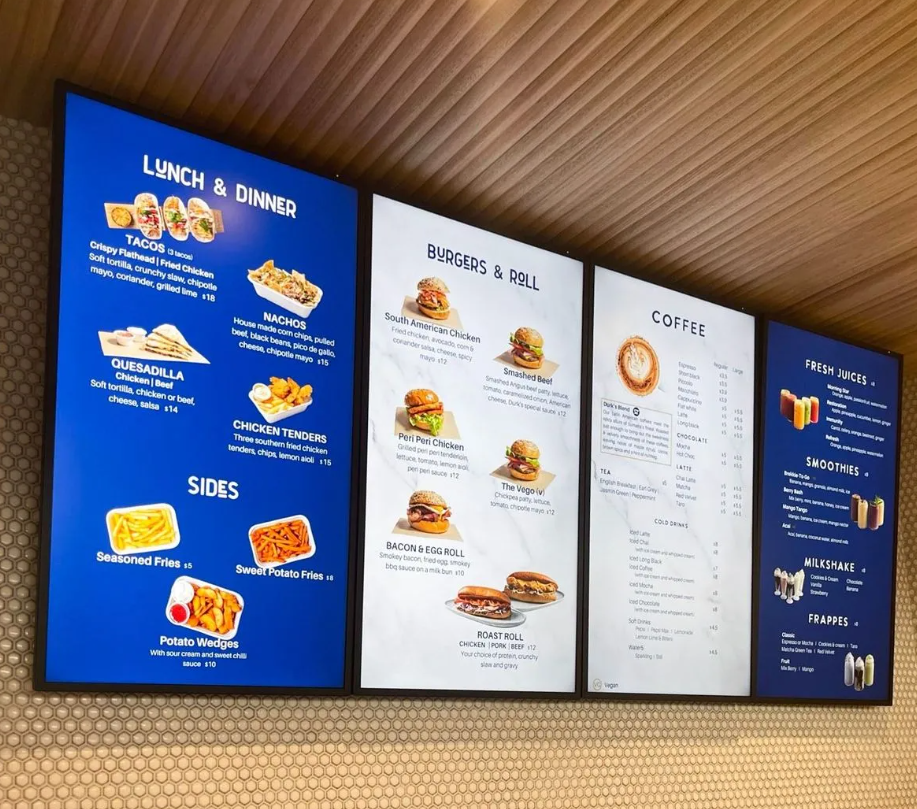 Menú Board Detalle del panel mostrando calidad de imagen y materiales resistentes